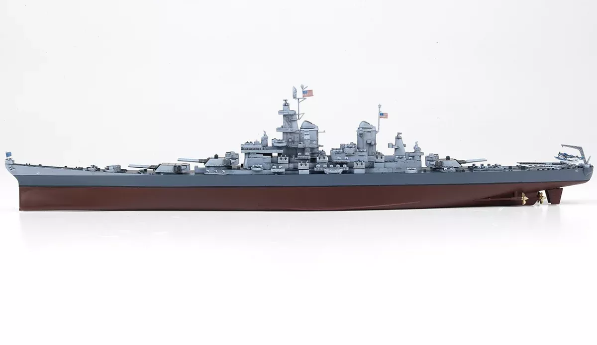ACADEMY 14222 1/700 USS Missouri BB-63 MCP Edition Model Kit