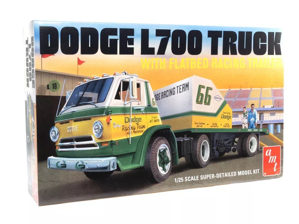 amt 1368 1/25 1966 Dodge L700 Truck with Flatbed Racing Trailer Skill 3 Model Kit