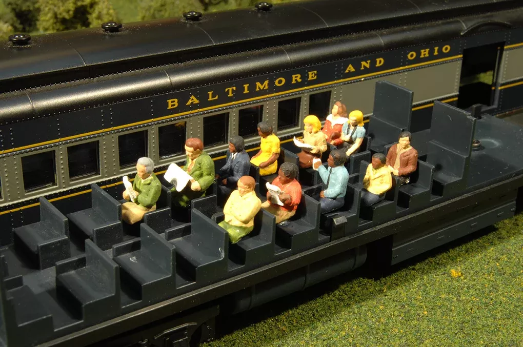 Bachmann SceneScapes 33165 O Scale Waste Up Seated Passenger Figures (12 Pack)