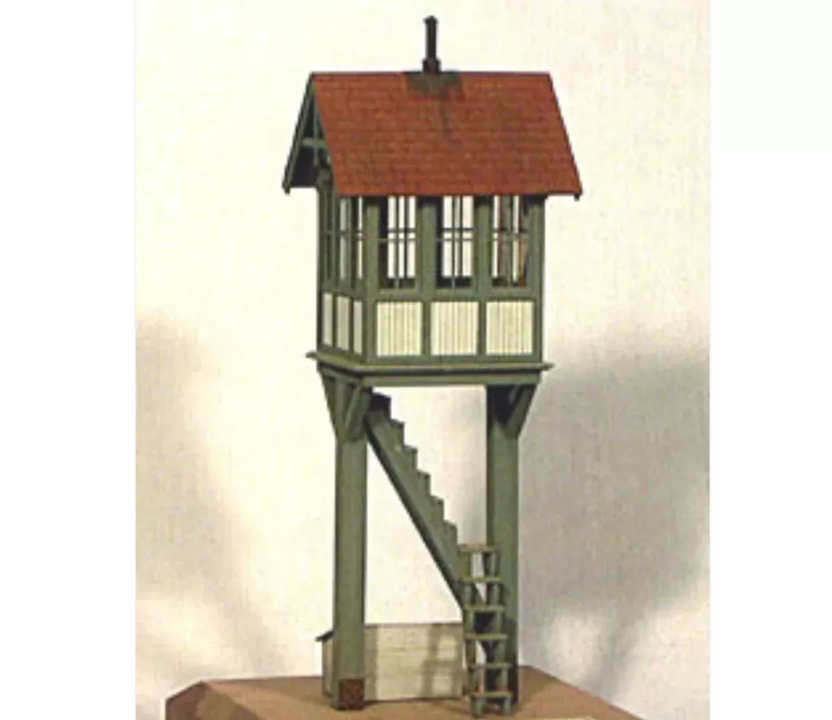 Banta Modelworks 2024 HO Scale Elevated Crossing Shanty Craftsman Kit
