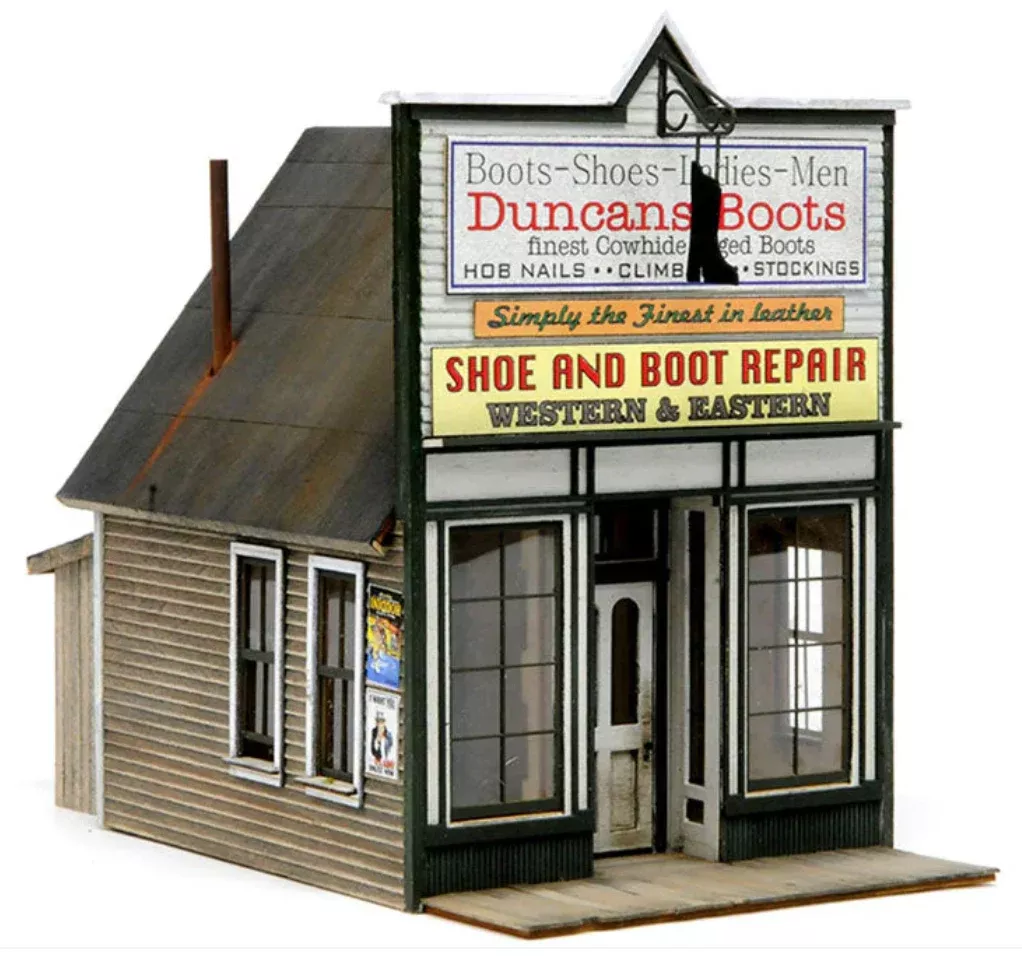 Banta Modelworks 6120 O Scale Duncan's Boots Craftsman Kit