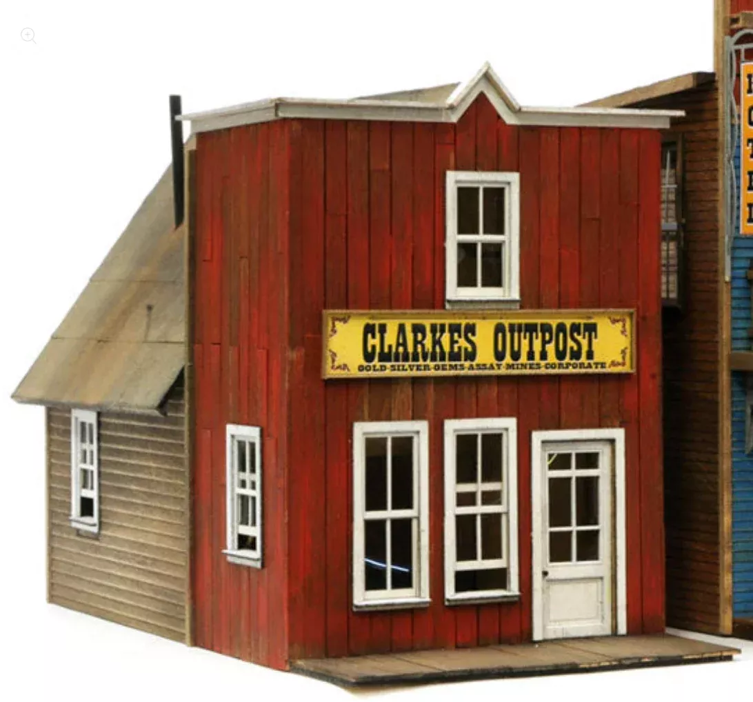 Banta Modelworks 6121 O Scale Clarke's Outpost Craftsman Kit