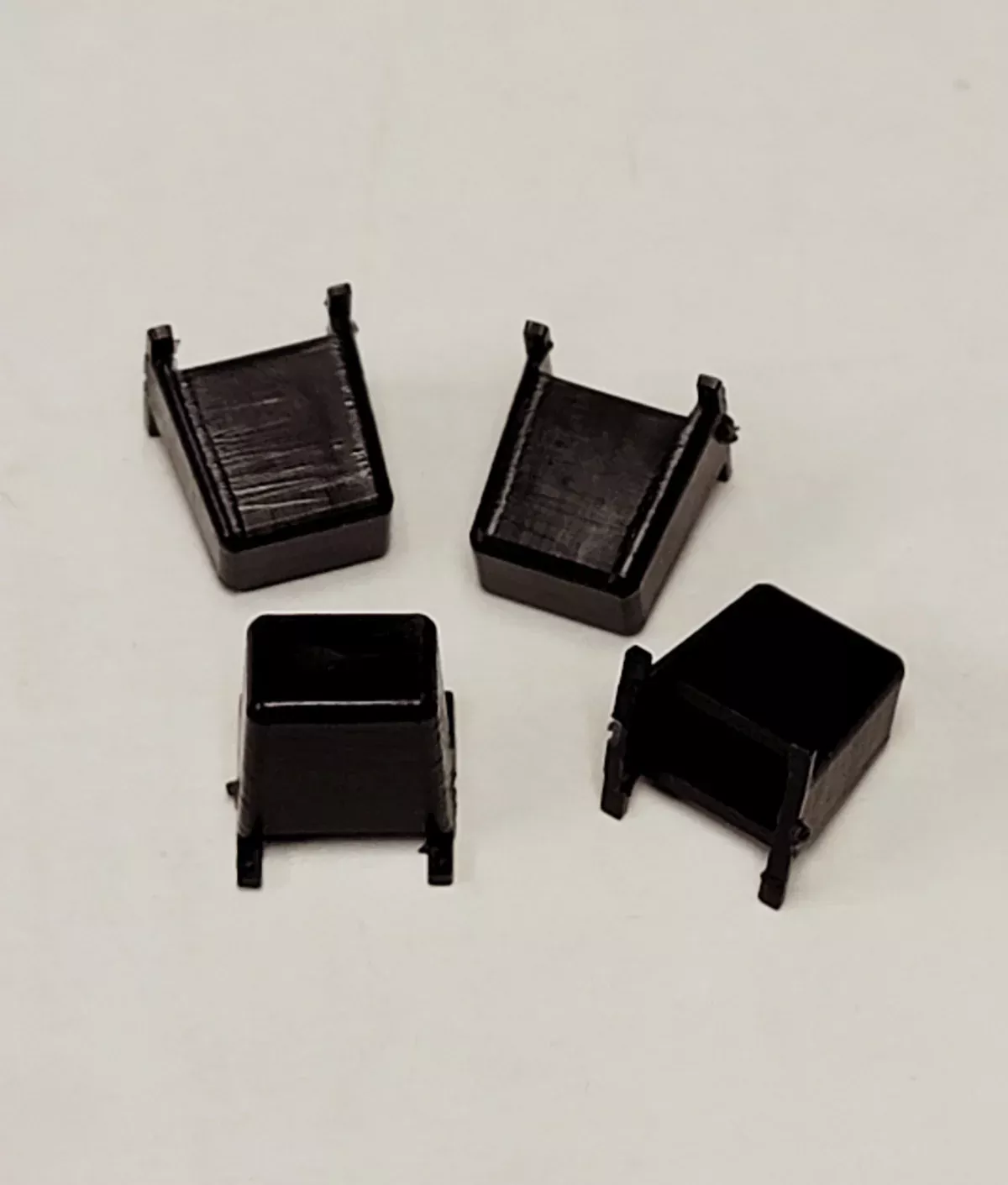 Bethlehem Car Works KitBits 42 HO Scale Plastic Holding Tanks (Set of 4)