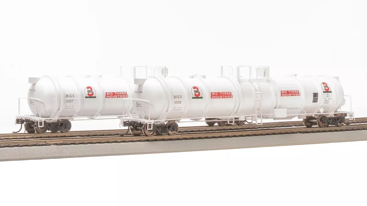 BLI 8033 HO Scale Cryogenic Tank Car Big 3 Industries BIGX (2 Pack)
