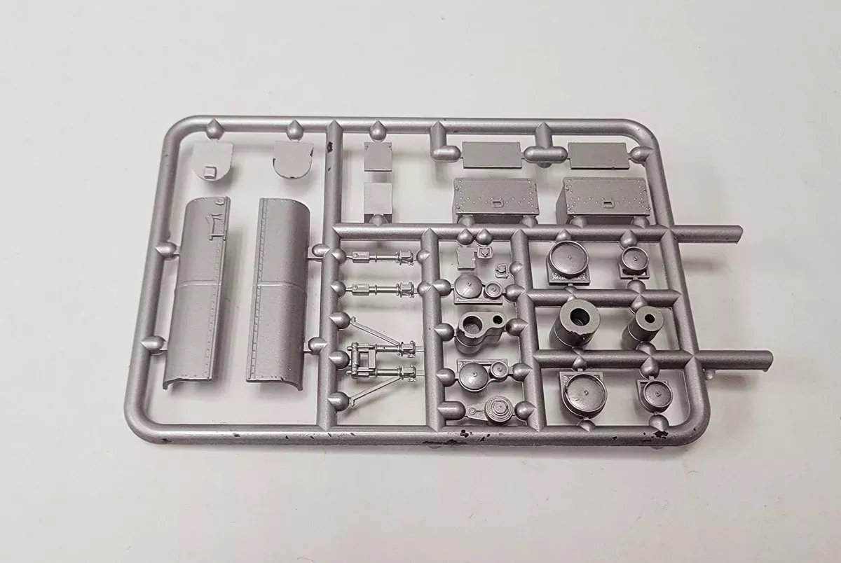 Branchline Trains 151115 HO Scale Pullman Battery Boxes and Air Tanks - Silver