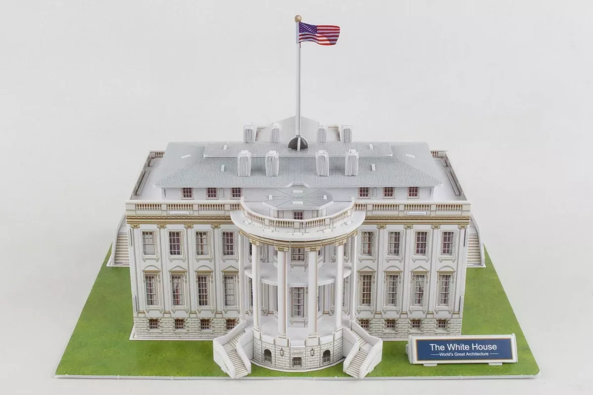 Daron CF60H White House 64 Piece 3D Puzzle