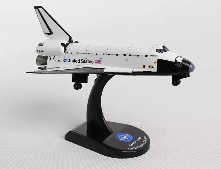 Daron PS5823 Postage Stamp 1/300 Space Shuttle Endeavor