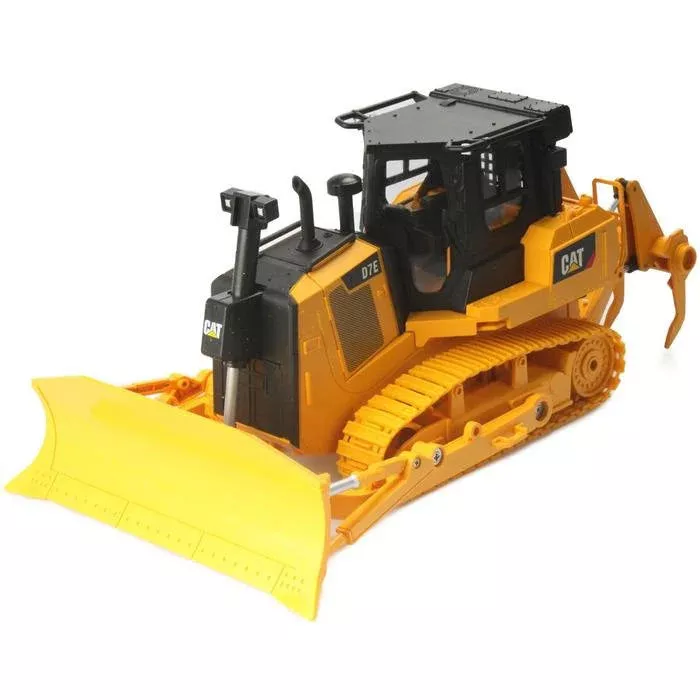 Diecast Masters 25002 1/24 Scale RC CAT D7E Track Type Tractor
