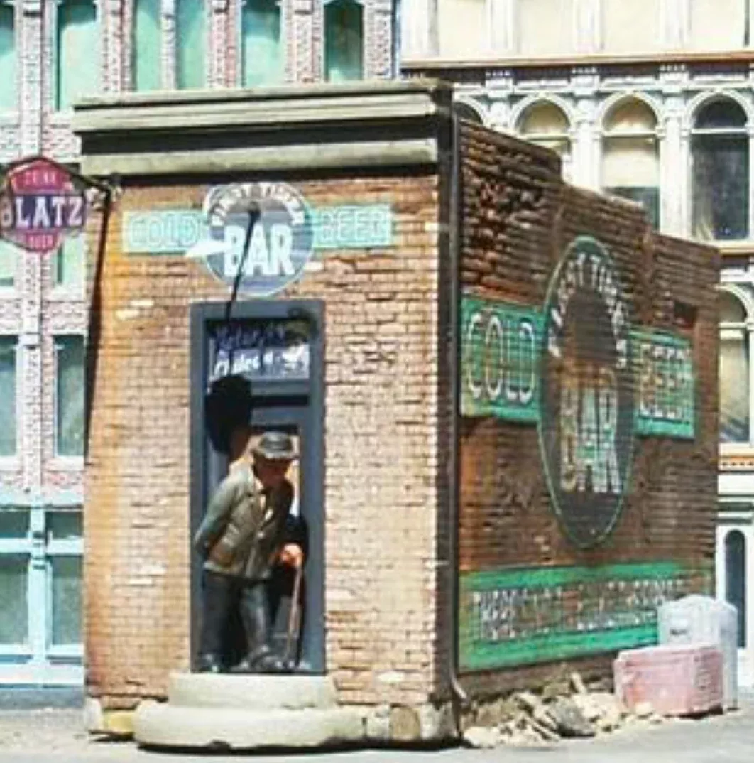 Downtown Deco 1053 HO Scale First Timer Bar Cast Hydrocal Building Kit