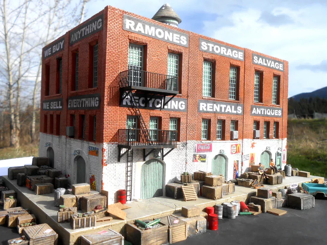 Downtown Deco 1073 HO Scale Ramones Salvage Cast Hydrocal Building Kit