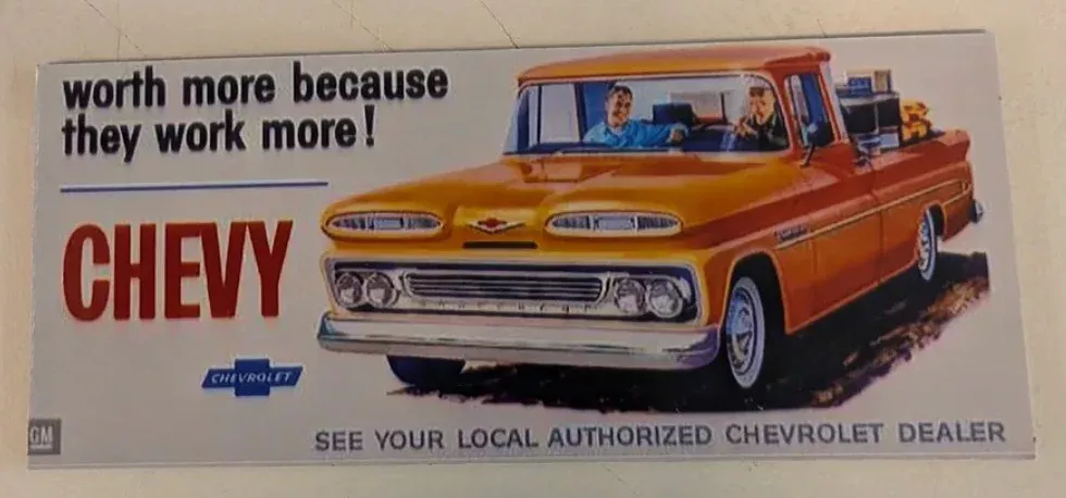 Dwarvin DVBB112-FA HO Scale Assembled Fiber-Lit Chevy Billboard