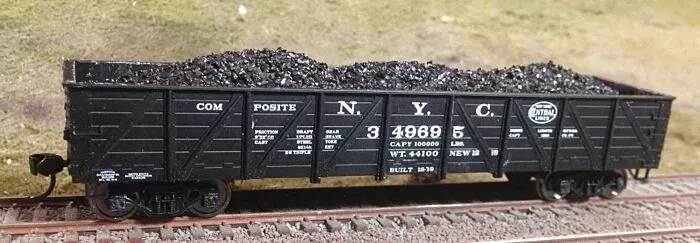 F&N Hobbies 81726 HO Scale Coal Load for Walthers 40' 50 Ton Gondolas (2 Pack)