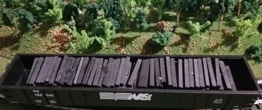 F&N Hobbies 82103 HO Scale Long Load of Railroad Ties