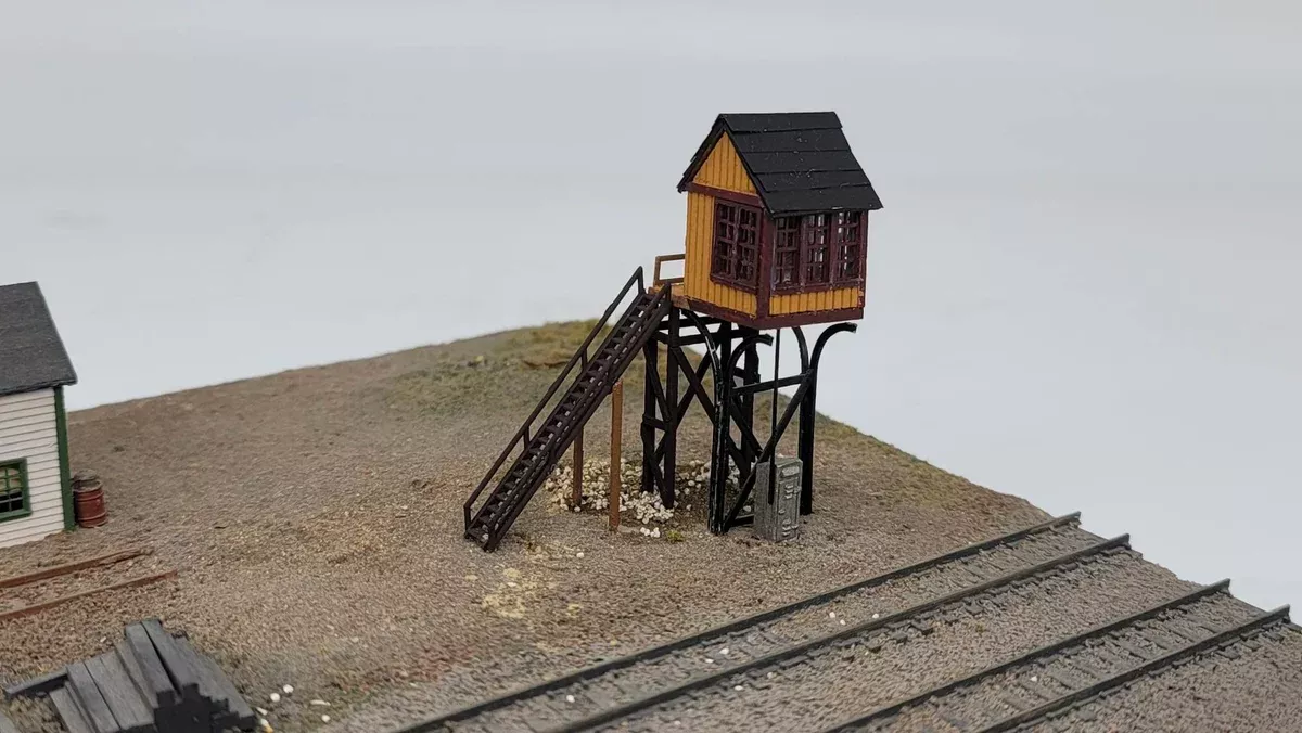 JL Innovative Design 240 N Scale Avon Street Elevated Gate Tower Laser Cut Craftsman Kit