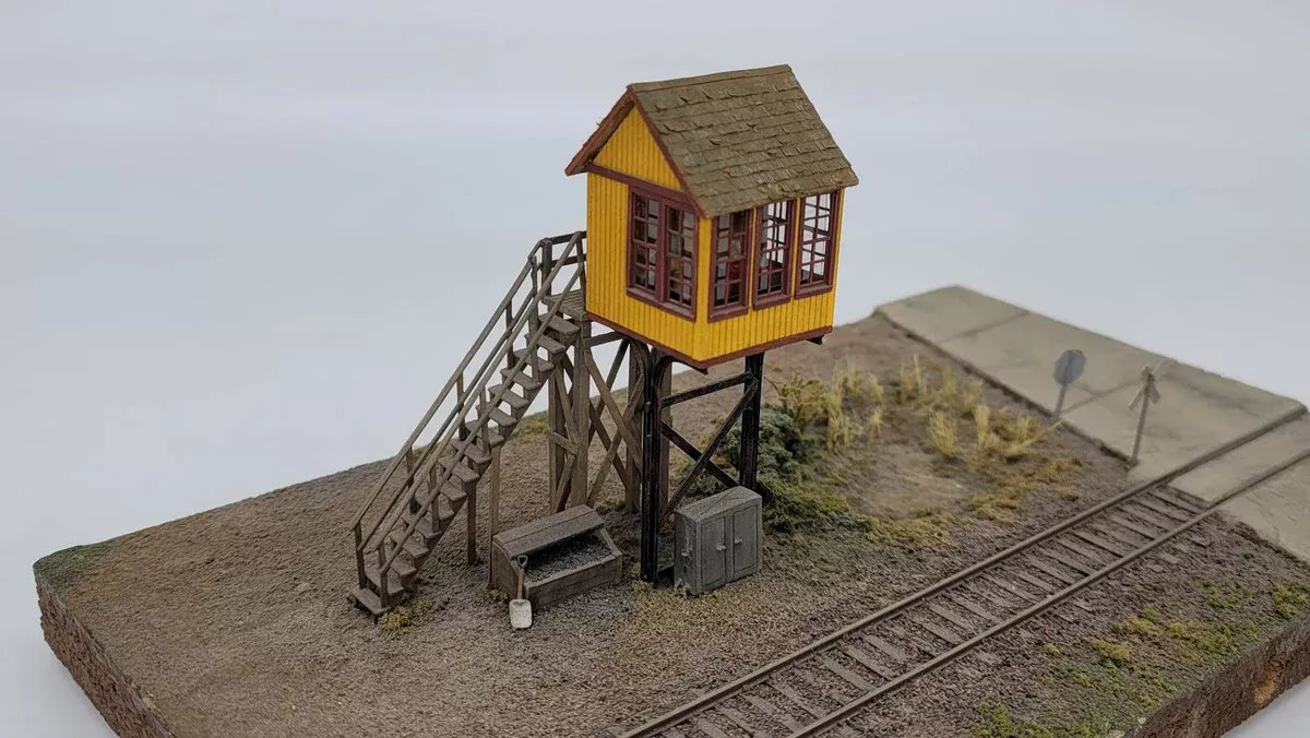 JL Innovative Design 241 HO Scale Avon Street Elevated Gate Tower Laser Cut Craftsman Kit