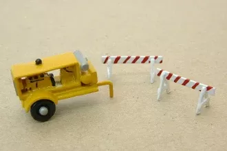 JL Innovative Design 344 HO Scale Compressor Trailer with Barricades