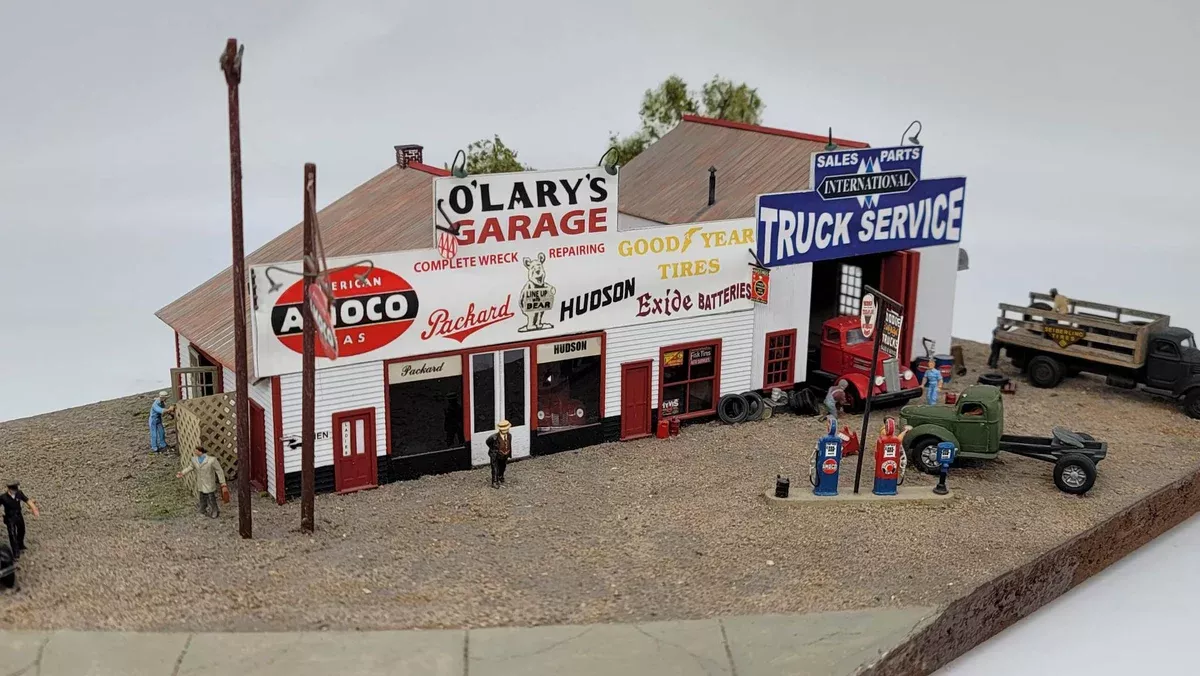 JL Innovative Design 481 HO Scale O'Lary's Garage Laser Cut Structure Kit