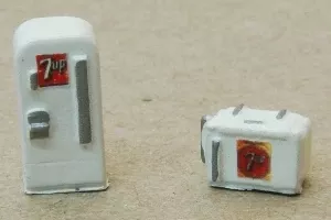 JL Innovative Design 634 N Scale 7UP Soda Machine Set