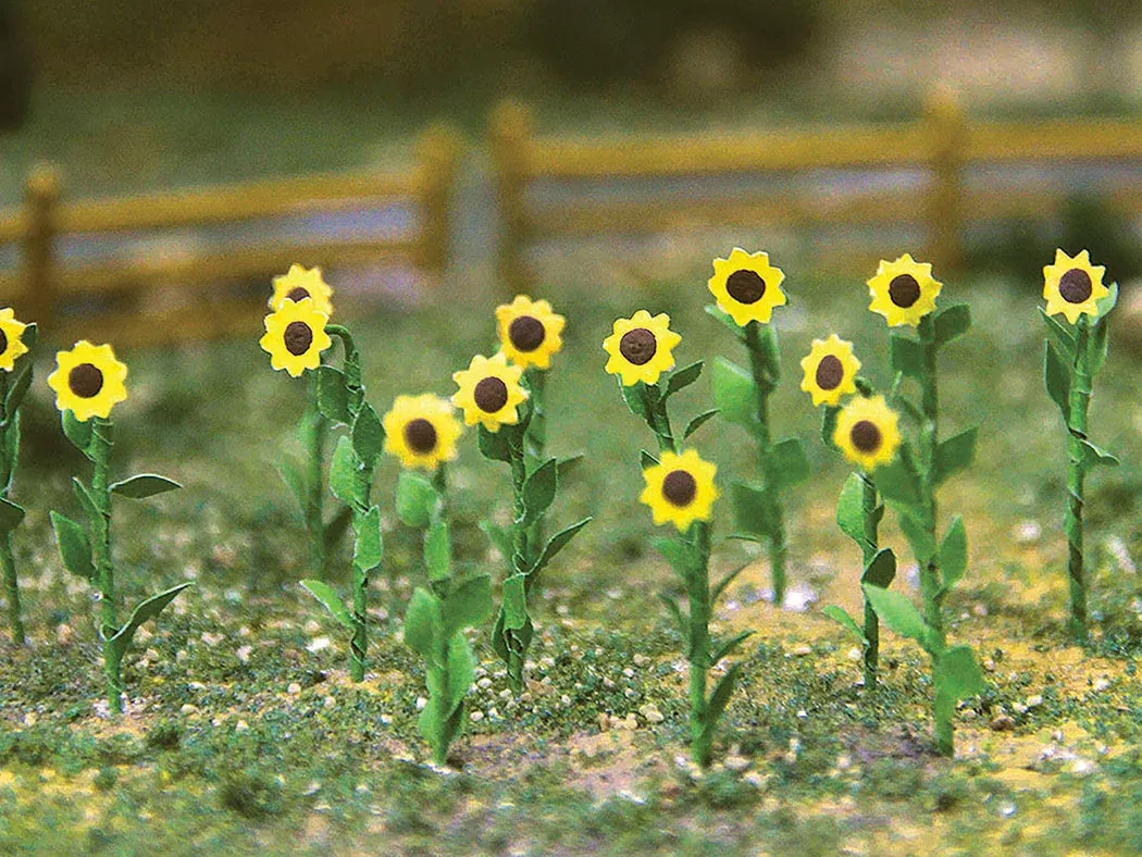 JTT Scenery Products 32506 1" Sunflowers (16 Pack)