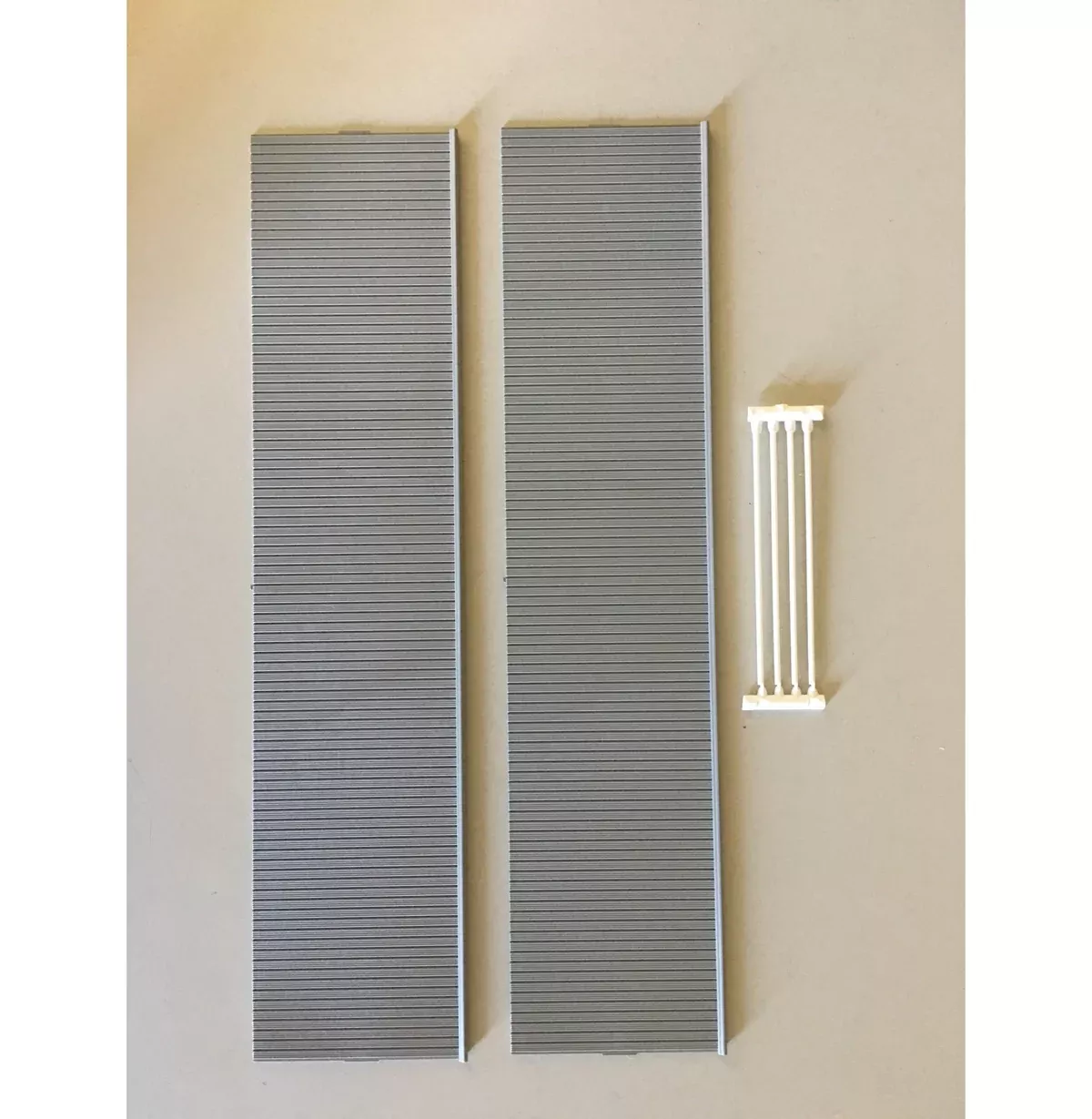 Pikestuff 541-1011 HO Scale Prefab Warehouse Walls (2 Pack)