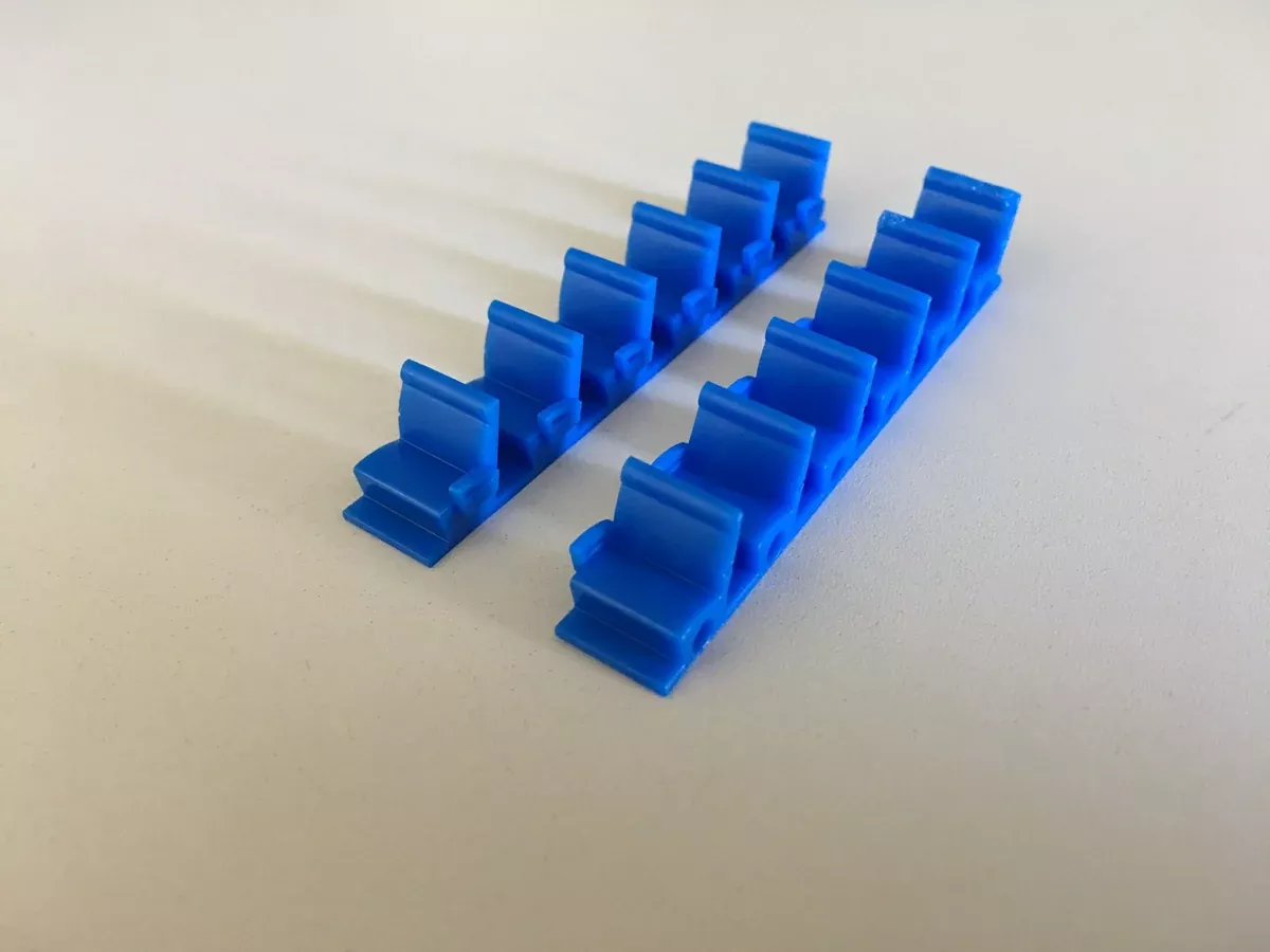 Pikestuff 541-4103 HO Scale Blue Coach Seats (72 Seat)