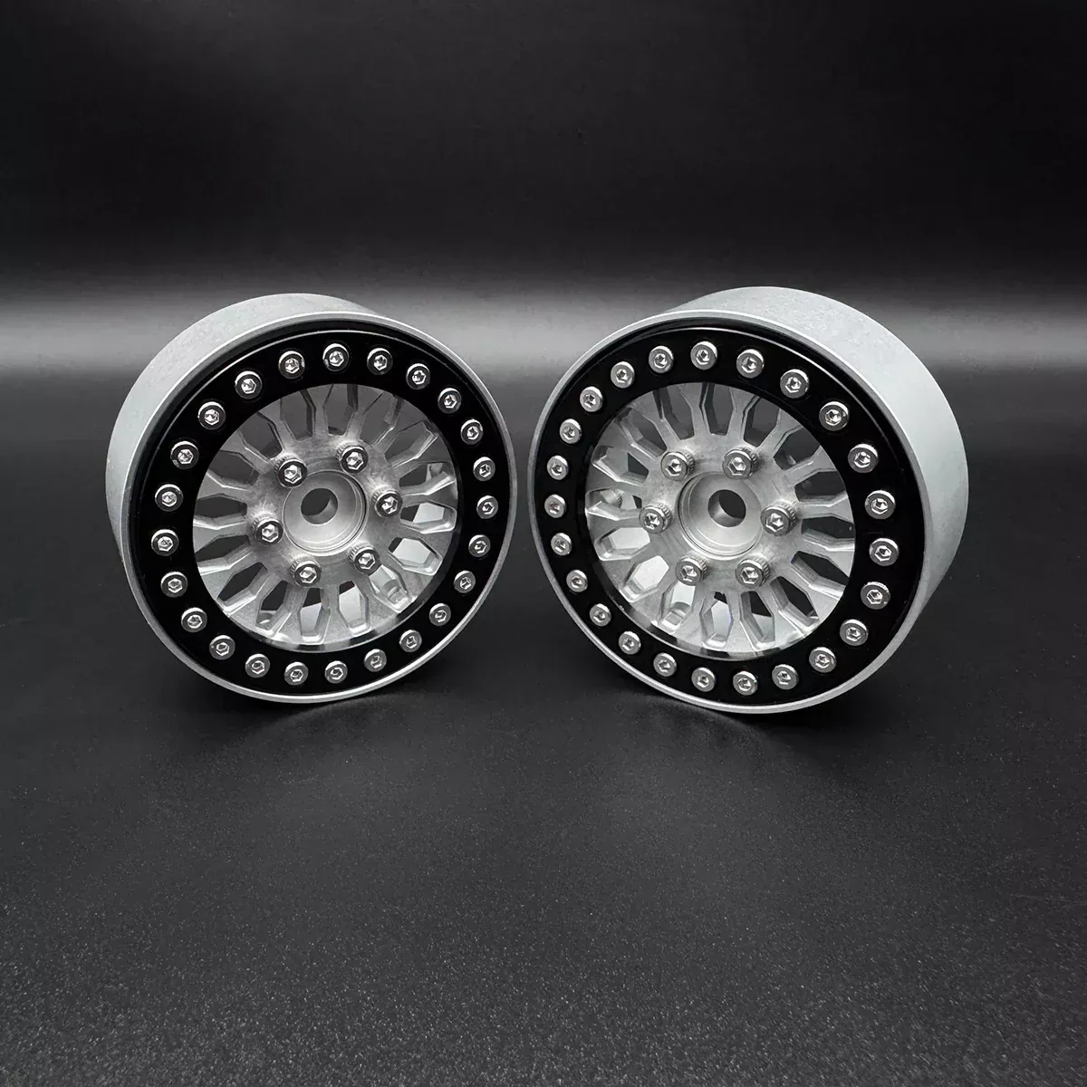 Reefs RC SEHREEFS204 Shield 1.9" Beadlock Off-Road Crawler Wheels with Black Rings and Hardware