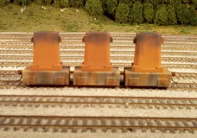 Rix Products 628-601 HO Scale Ingot Buggies & Molds (3 Pack)