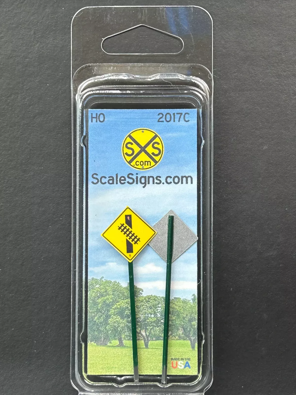 ScaleSigns HO-2017C HO Scale Railroad Crossing Ahead Slant Left (2 Pack)