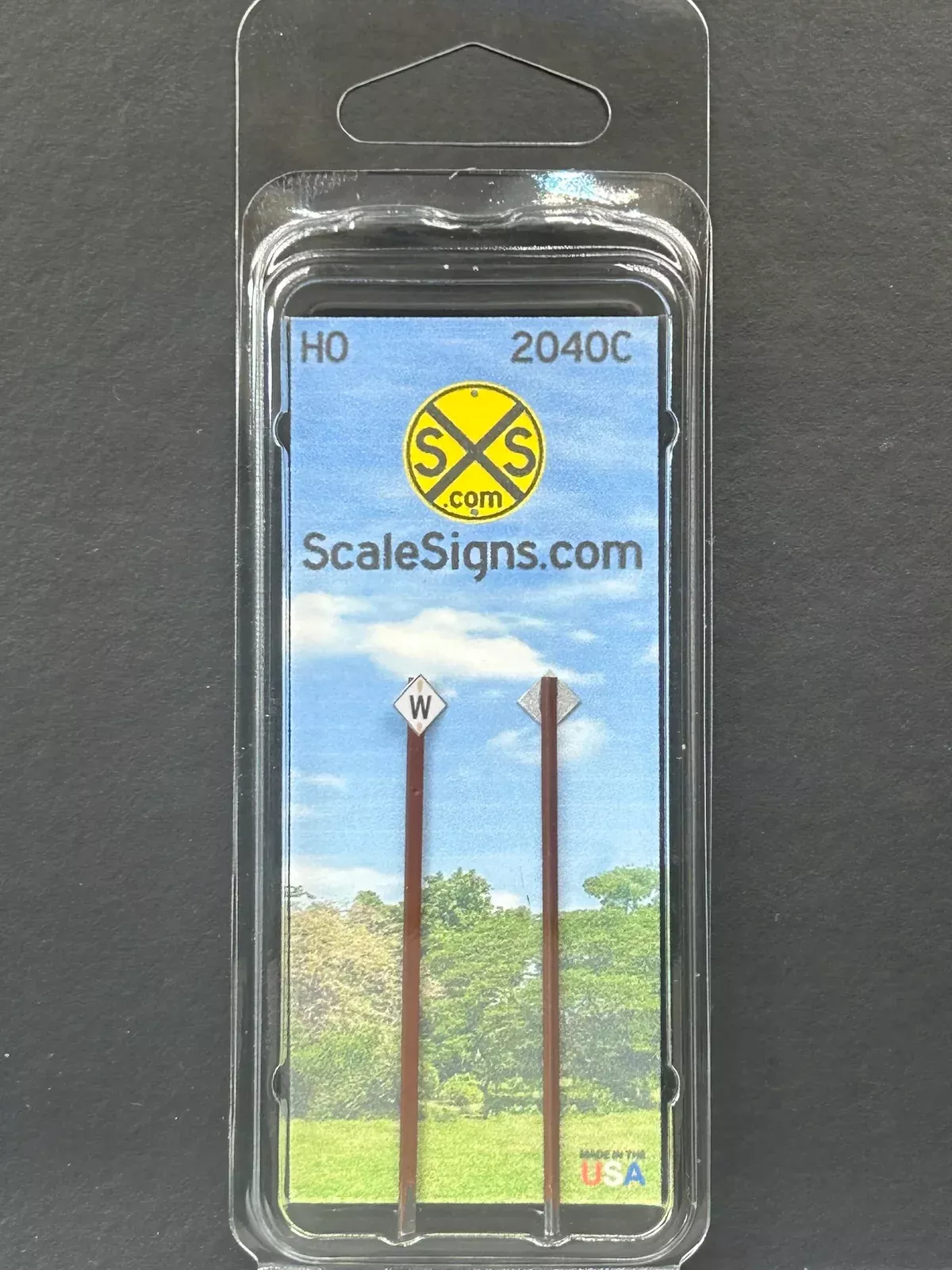 ScaleSigns HO-2040C HO Scale Train Whistle Board Signs (2 Pack)