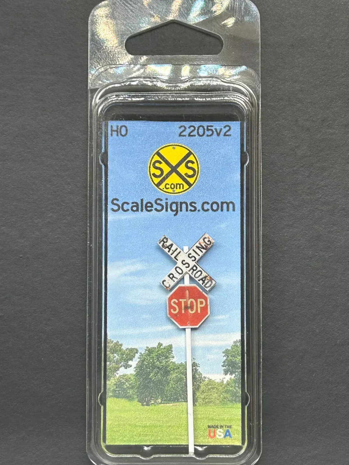 ScaleSigns HO-2205-v2 HO Scale Crossbucks and 30" Stop Sign with Heavy Rust
