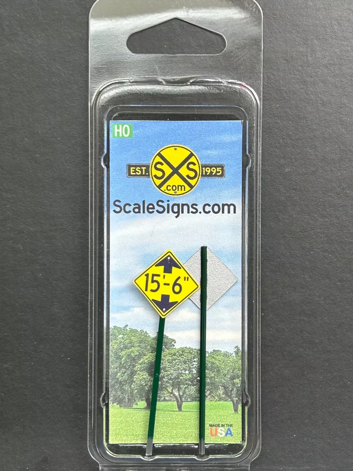 ScaleSigns HO-3061C HO Scale 15'6" Low Clearance Sign (2 Pack)