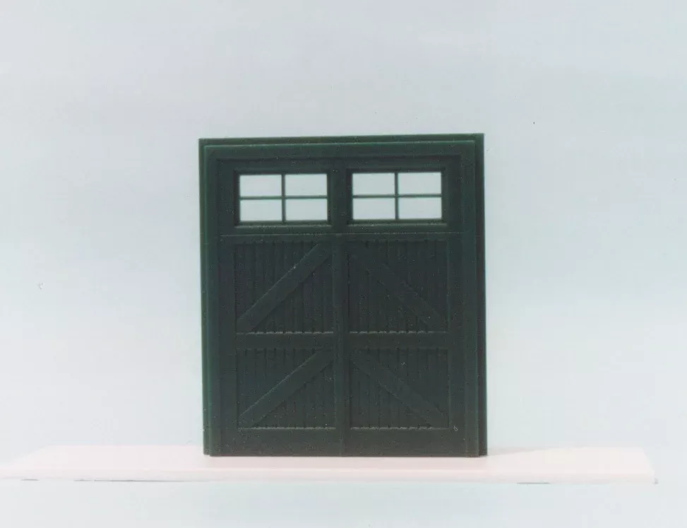 Smalltown USA 699-0005 HO Scale 10x9' Hinged Freight Door (2 Pack)