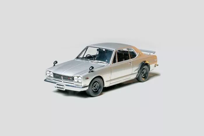 Tamiya 24194 1/24 Nissan Skyline 2000 GT-R Plastic Model Kit
