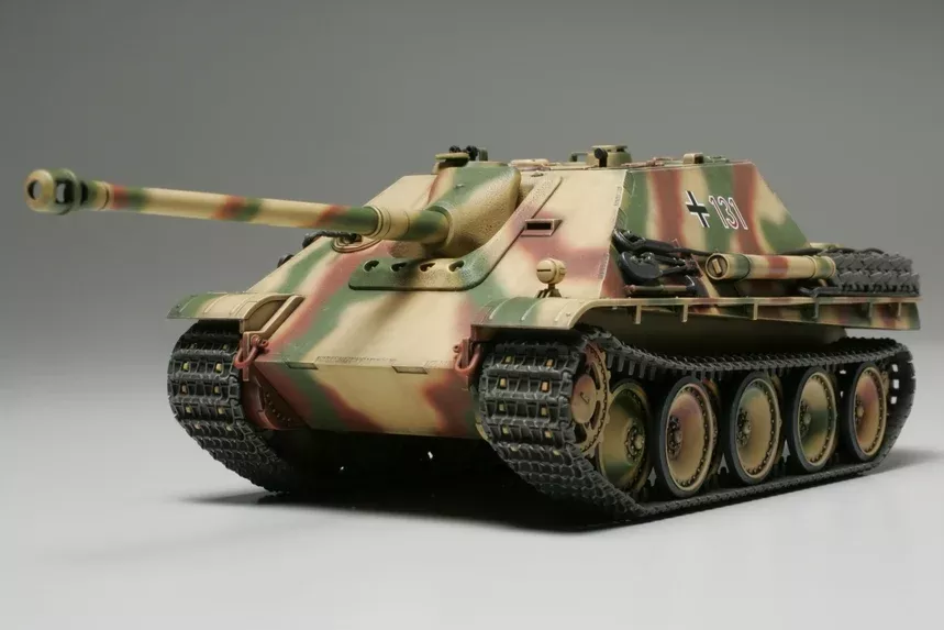 Tamiya 32522 1/48 German Jagdpanther Tank Model Kit