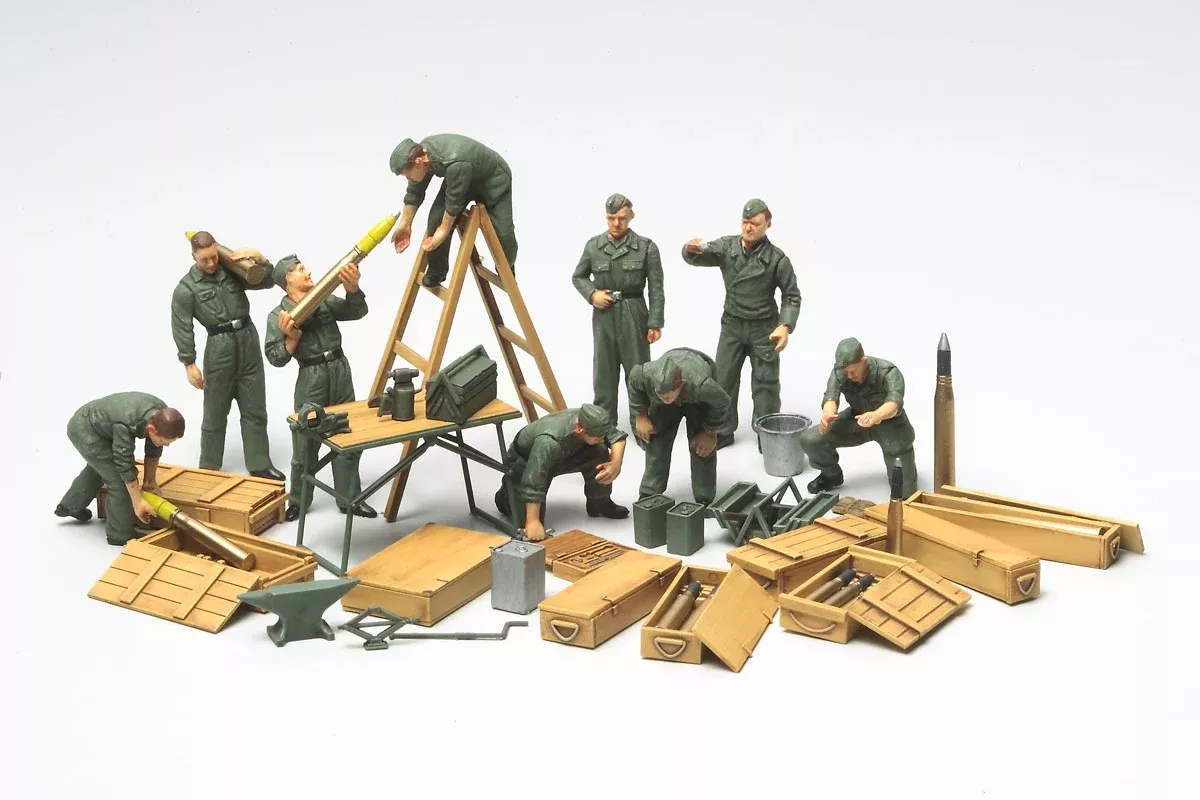 Tamiya 32547 1/48 German Tank Crew Field Mechanics Figures Kit