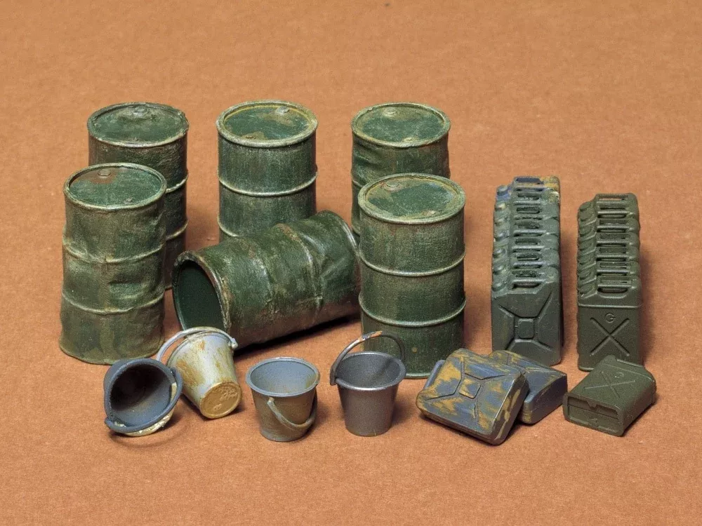 Tamiya 35026 1/35 Jerry Can Set Kit