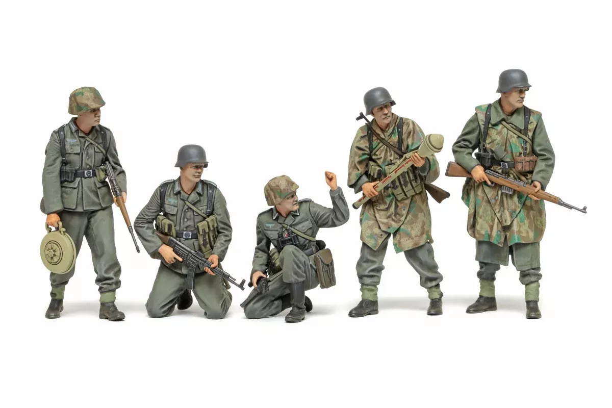 Tamiya 35382 1/35 German Infantry Set Late WWII