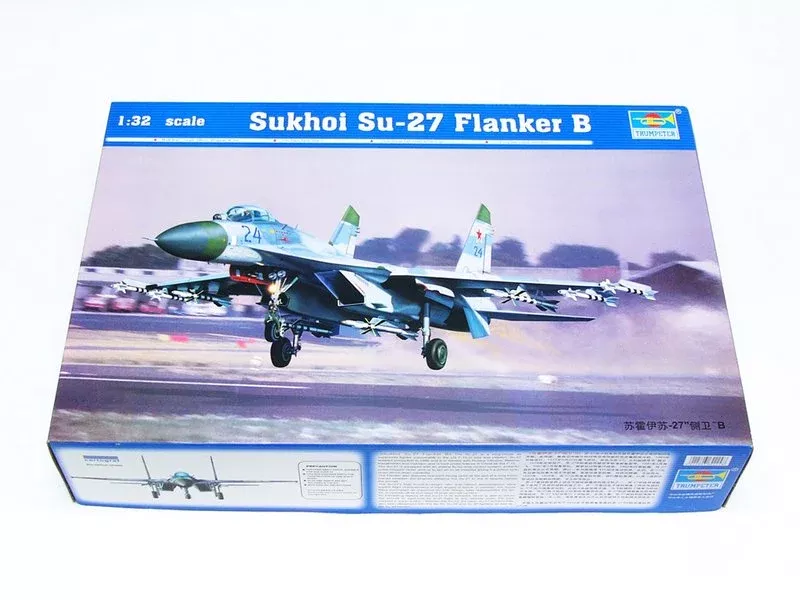Trumpeter Scale Models 2224 1/32 Sukhoi Su-27 Flanker Model Kit