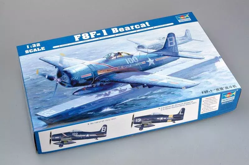 Trumpeter Scale Models 2247 1/32 F8F-1 Bearcat Fighter Model Aircraft Kit