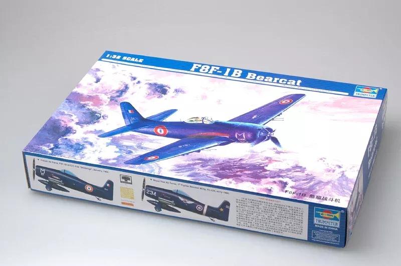 Trumpeter Scale Models 2284 1/32 F8F-1B Bearcat Model Aircraft Kit