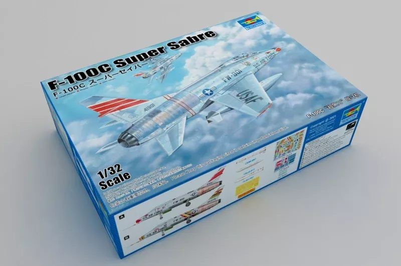 Trumpeter Scale Models 3221 1/32 F100C Super Sabre Fighter Model Kit