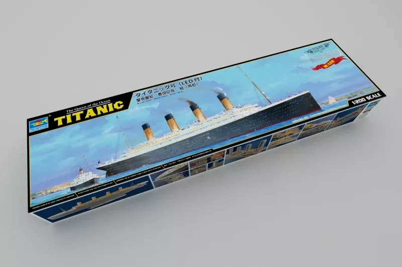 Trumpeter Scale Models 3719 1/200 RMS Titanic with LED Lighting Set Model Ship Kit