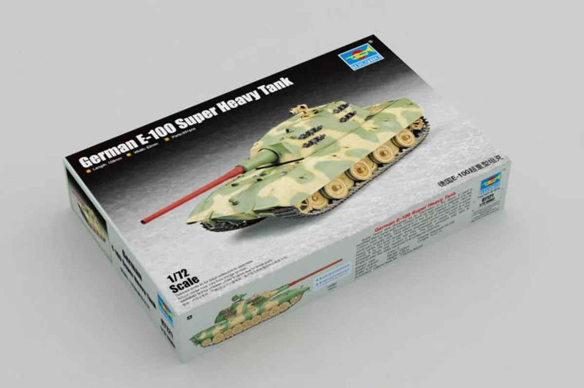 Trumpeter Scale Models 7121 1/72 German E-100 Super Heavy Tank Model Kit