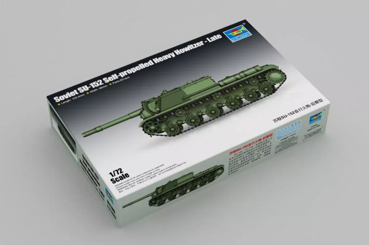 Trumpeter Scale Models 7130 1/72 Soviet SU-152 SP Heave Howitzer Late Version Model Kit