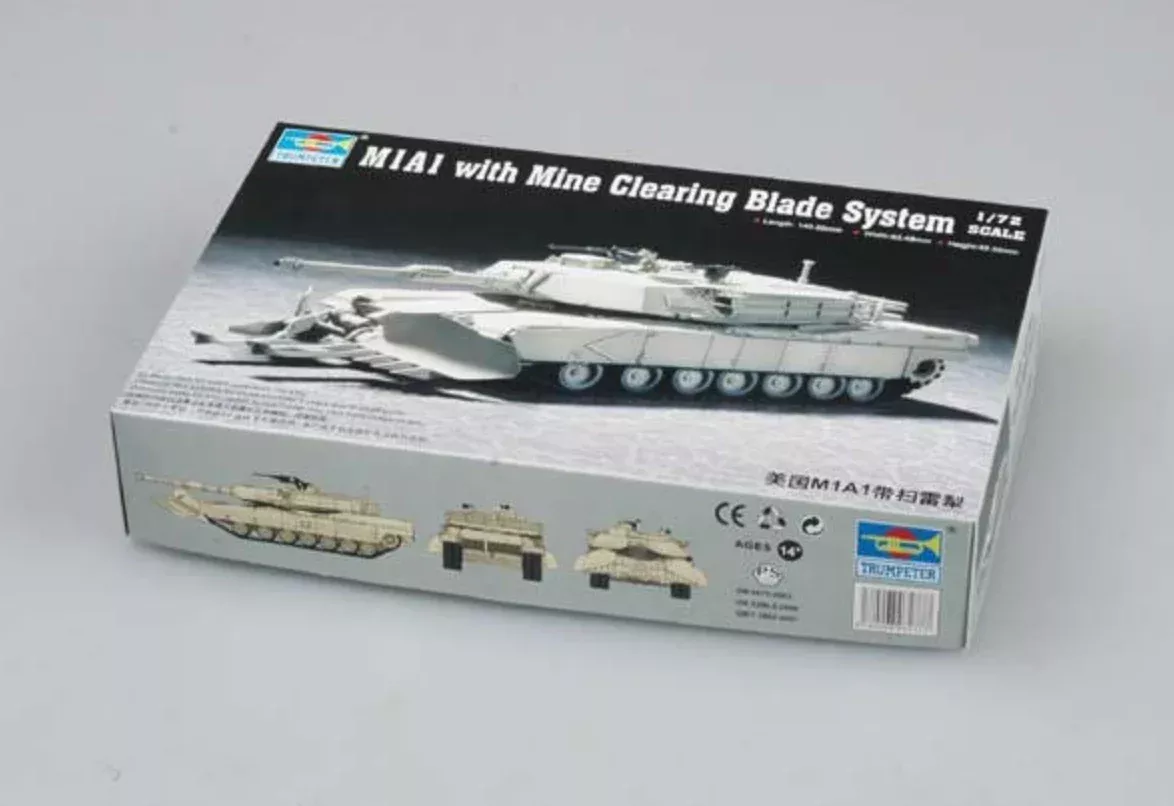 Trumpeter Scale Models 7277 1/72 US M1A1 Abrams with Mine Clearing Blade Model Kit