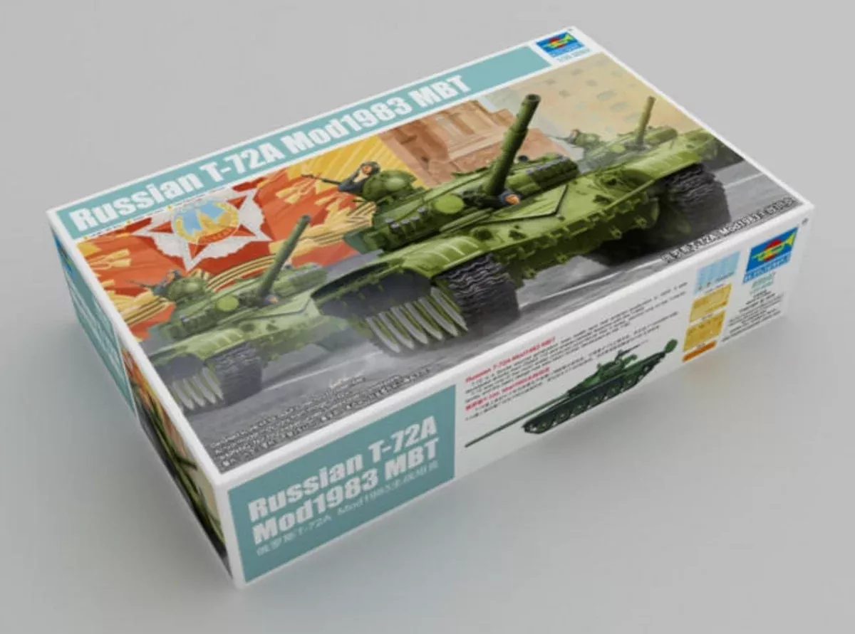 Trumpeter Scale Models 9547 1/35 Russian T72A Mod 1983 Tank Model Kit