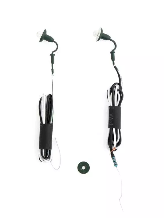 Walthers SceneMaster 949-4802 HO Scale LED Wall Mount Light (2 Pack)