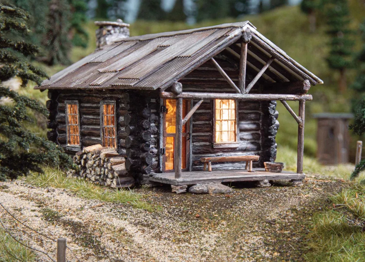 Woodland BR4961 N Scale Built & Ready Structure Cozy Cabin