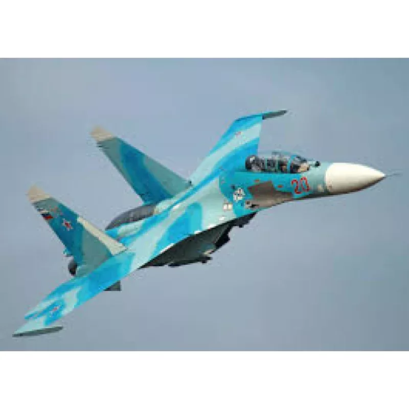Zvezda-1/72 Russian Combat Trainer Aircraft SU-27UB "Flanker-C"